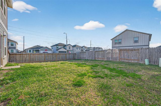 17803 Pumpkin Vine Drive, Hockley, TX 77447