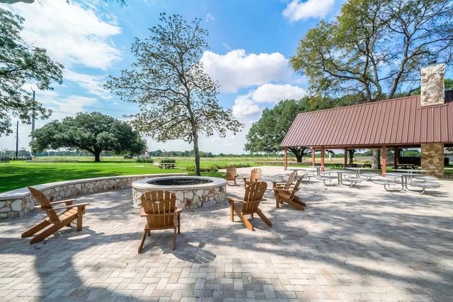 17803 Pumpkin Vine Drive, Hockley, TX 77447