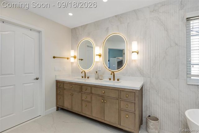 49136 Running Trout Lane, Northville, MI 48168