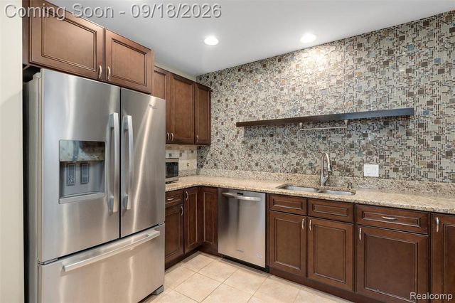 49136 Running Trout Lane, Northville, MI 48168