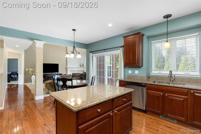 49136 Running Trout Lane, Northville, MI 48168