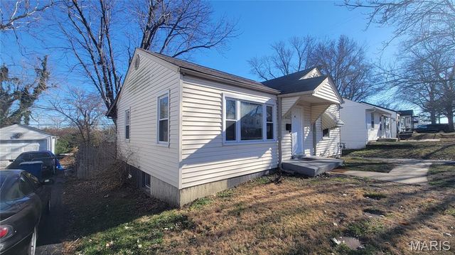 2000 Wismer Avenue, St Louis, MO 63114