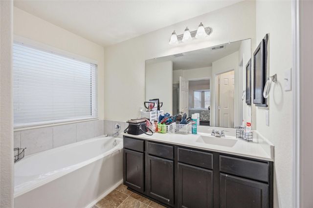 21311 Fox Hillside Way, Humble, TX 77338