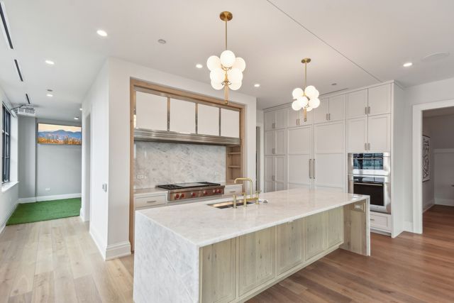 1109 W WASHINGTON Boulevard 8A, Chicago, IL 60607