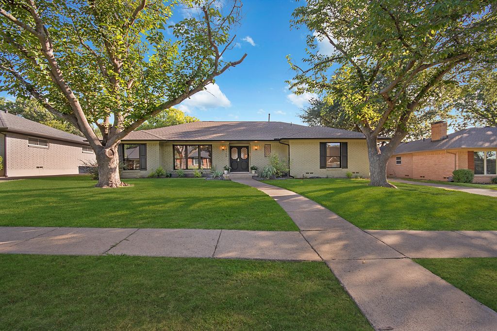 4708 Ridgelawn Drive, Dallas, TX 75214
