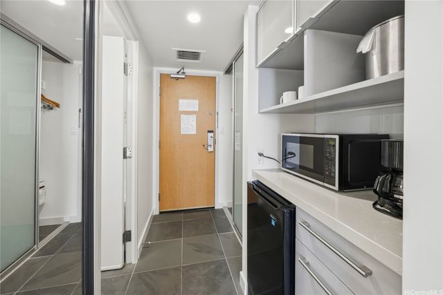 410 Atkinson Drive 759, Honolulu, HI 96814