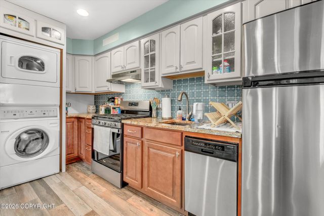2925 Kimberlie Court, Anchorage, AK 99508