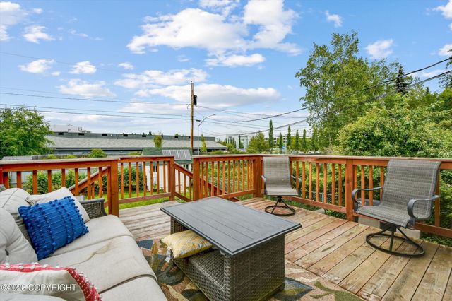 2925 Kimberlie Court, Anchorage, AK 99508