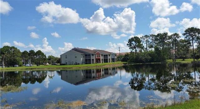124 Santa Clara DR 15, Naples, FL 34104
