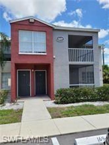124 Santa Clara DR 15, Naples, FL 34104