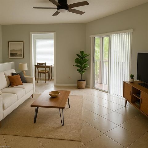 124 Santa Clara DR 15, Naples, FL 34104