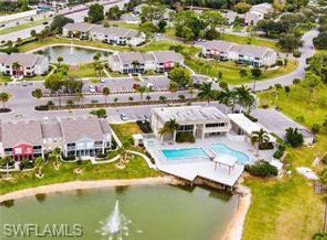 124 Santa Clara DR 15, Naples, FL 34104