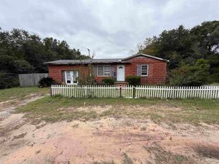 4251 Garcon Point Rd, Milton, FL 32583