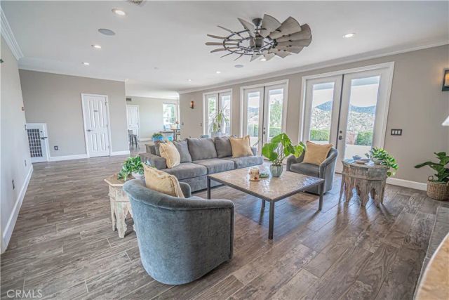 9248 Hierba, Agua Dulce, CA 91390