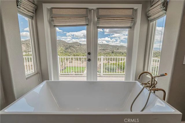 9248 Hierba, Agua Dulce, CA 91390