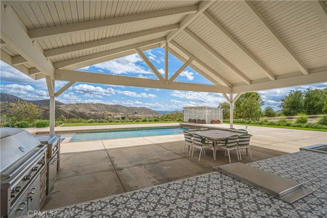9248 Hierba, Agua Dulce, CA 91390
