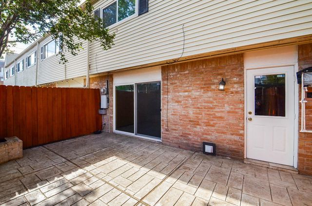 13074 Trail Hollow Drive 3074, Houston, TX 77079