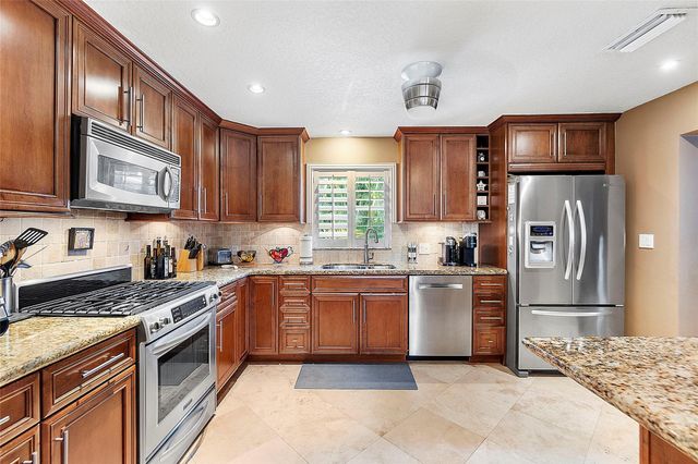601 NW 22ND Court, Wilton Manors, FL 33311