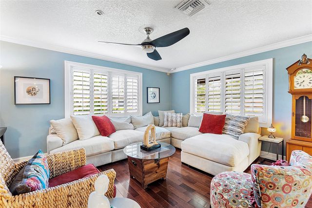 601 NW 22ND Court, Wilton Manors, FL 33311