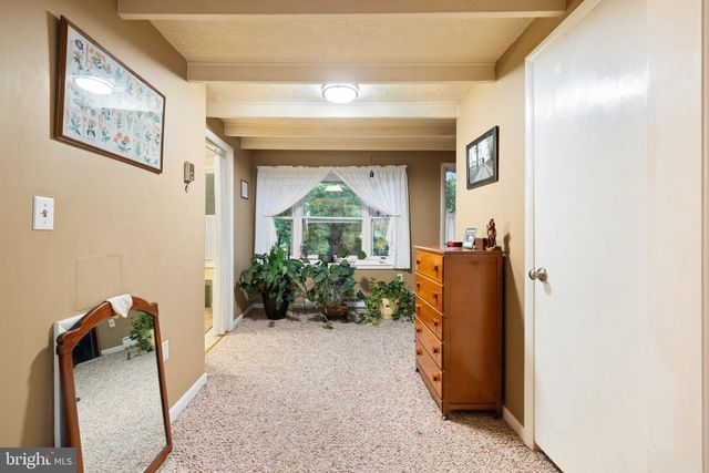 102 DUWAMISH TRL, Winchester, VA 22602