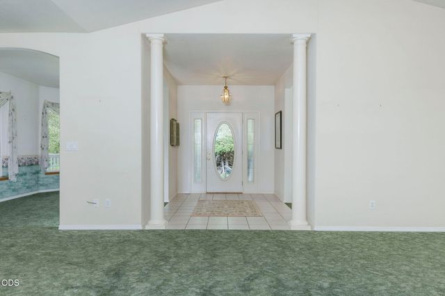 279 Ridgefield Road, Grants Pass, OR 97527
