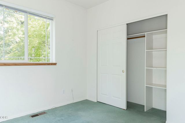 279 Ridgefield Road, Grants Pass, OR 97527