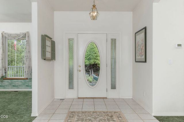 279 Ridgefield Road, Grants Pass, OR 97527