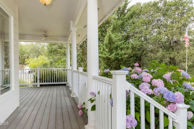 279 Ridgefield Road, Grants Pass, OR 97527