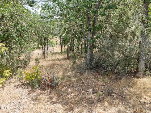 279 Ridgefield Road, Grants Pass, OR 97527