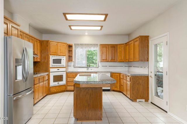 279 Ridgefield Road, Grants Pass, OR 97527