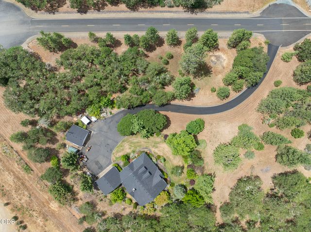 279 Ridgefield Road, Grants Pass, OR 97527