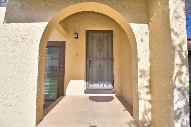 573 HUNTER CIRCLE, Kissimmee, FL 34758