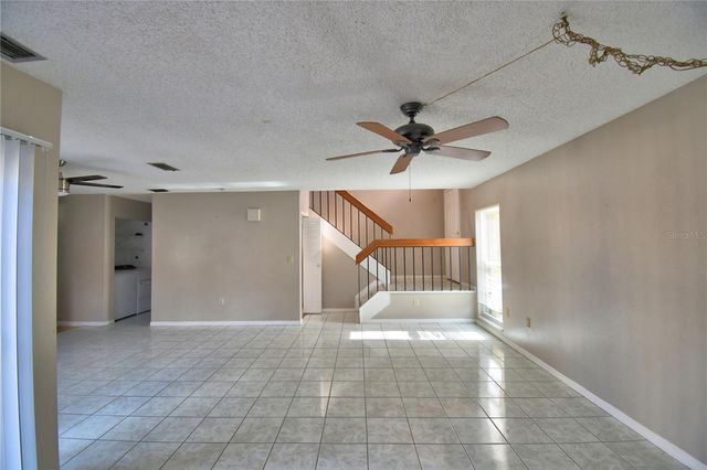 573 HUNTER CIRCLE, Kissimmee, FL 34758