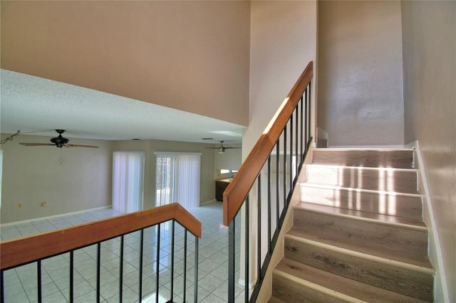 573 HUNTER CIRCLE, Kissimmee, FL 34758