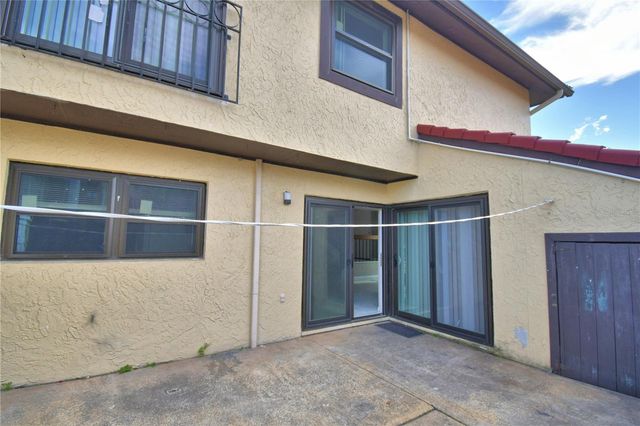 573 HUNTER CIRCLE, Kissimmee, FL 34758