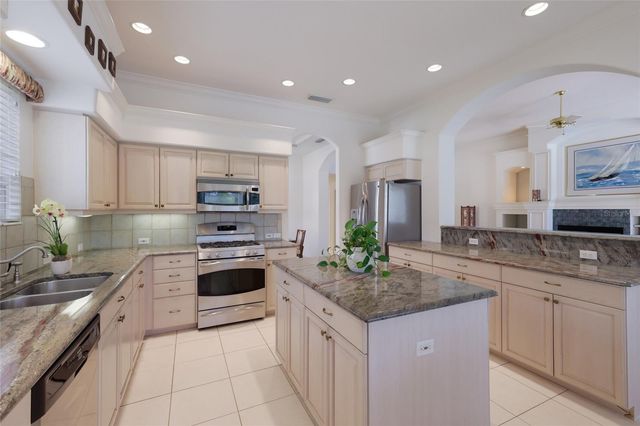 8428 MISTY MORNING COURT, Lakewood Ranch, FL 34202