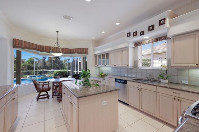 8428 MISTY MORNING COURT, Lakewood Ranch, FL 34202