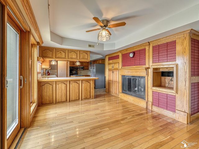 26995 James Avenue, Flat Rock, MI 48134