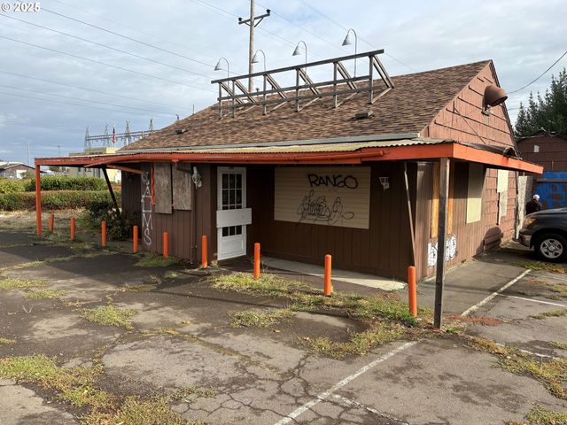 1281 HWY 99N, Eugene, OR 97402