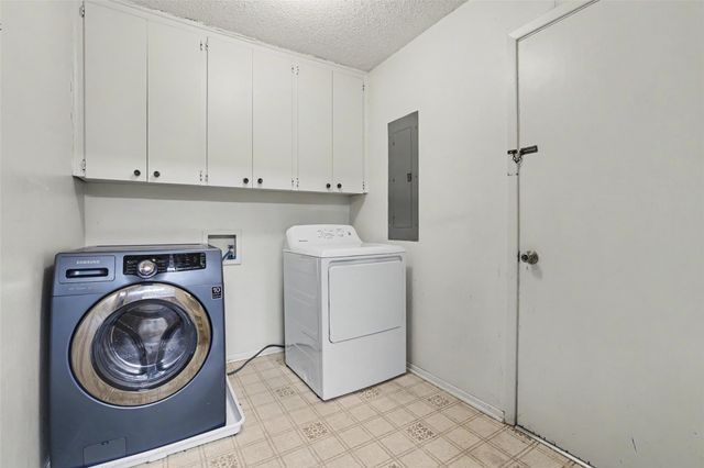 2303 Dawn DR, Georgetown, TX 78628