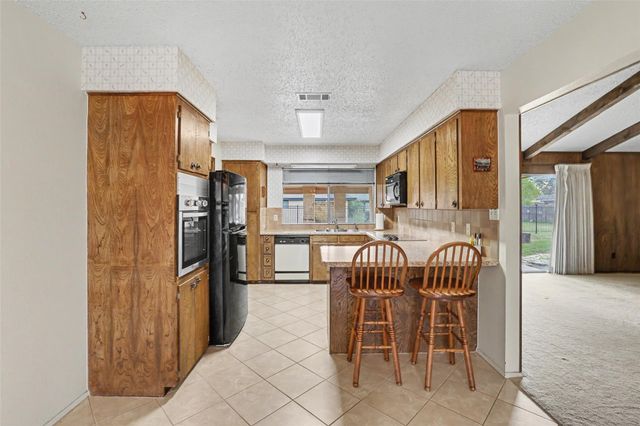 2303 Dawn DR, Georgetown, TX 78628