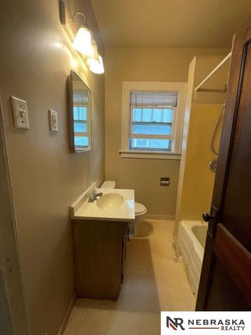 3269 Orchard Street, Lincoln, NE 68503