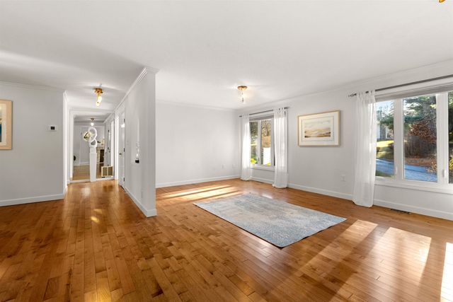 755 Straw Hill Road, Manchester, NH 03104