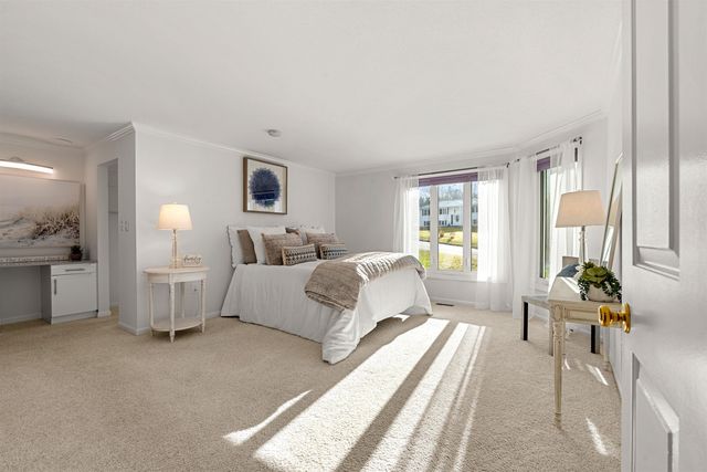 755 Straw Hill Road, Manchester, NH 03104