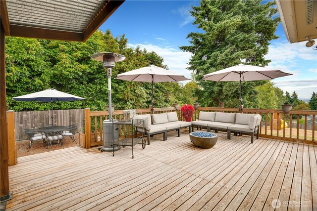 8603 Woodland Avenue E, Puyallup, WA 98371