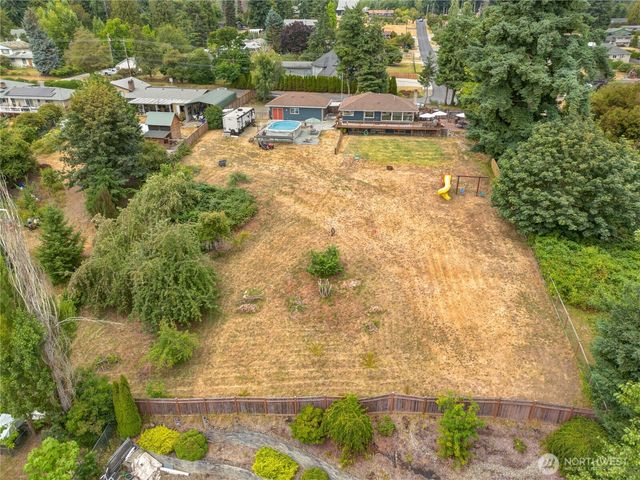 8603 Woodland Avenue E, Puyallup, WA 98371