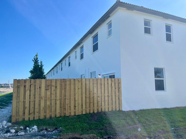 2776 SE 26th Avenue, Homestead, FL 33035