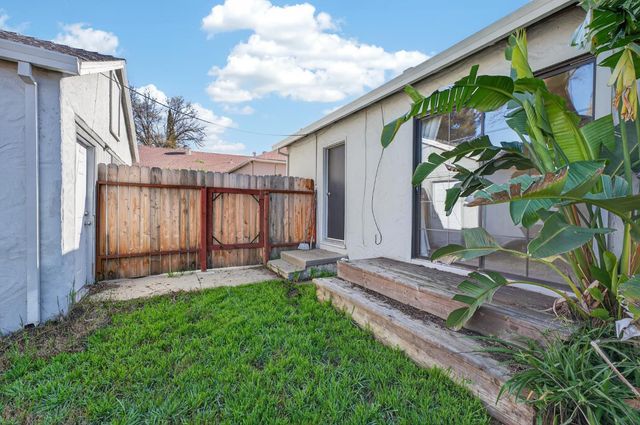 629 Brooks Ave, Yuba City, CA 95991