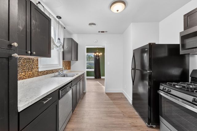 629 Brooks Ave, Yuba City, CA 95991