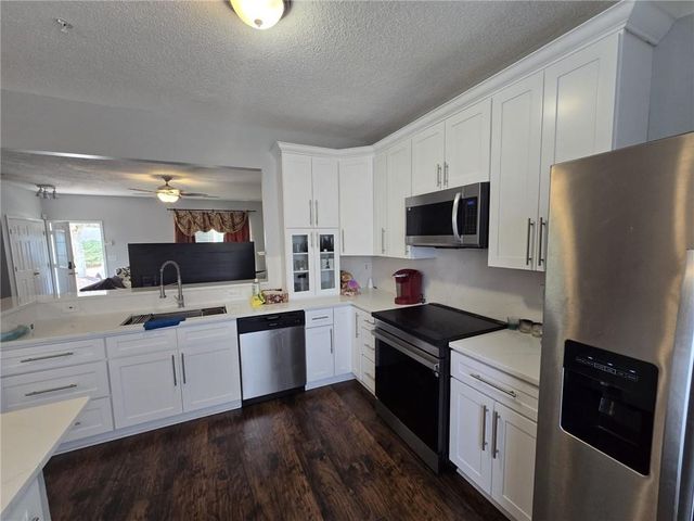 1090 Kilmington Court, Alpharetta, GA 30009
